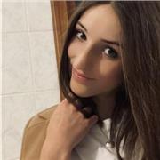 Offro lezioni di francese dagli adulti ai bambini, sono di Barge (CN) ma volendo è possibile seguire le lezioni online.
Sono studentessa alla facoltà di Giurisprudenza, al liceo ho fatto vari scambi in Francia e ho conseguito l’ESABAC.